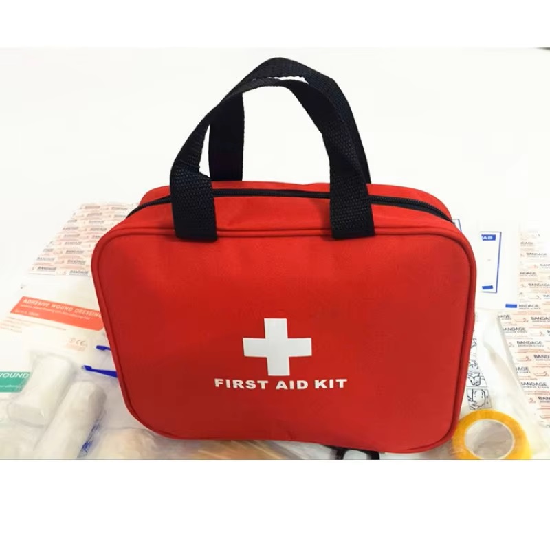 Аптечка первой помощи с компак – обзор и цена First Aid Travel Kit