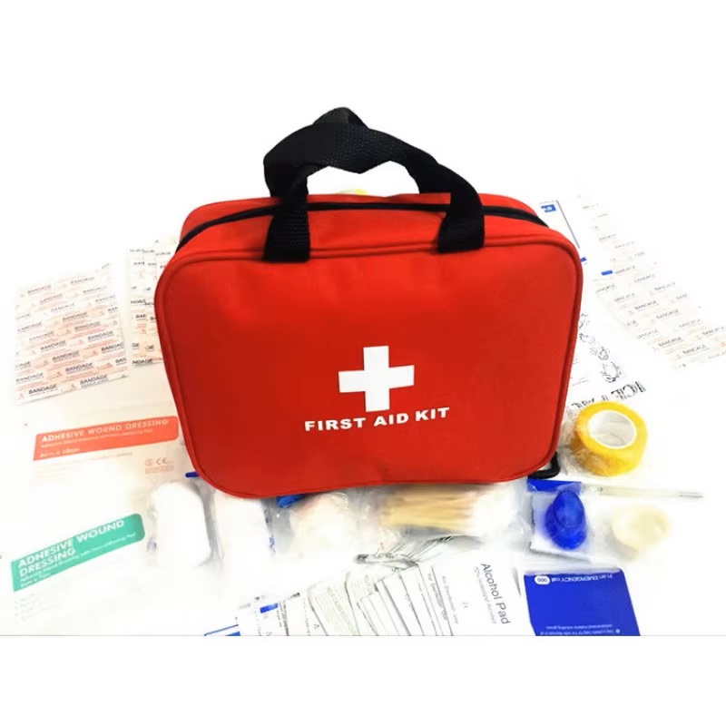 Аптечка первой помощи с компак – обзор и цена First Aid Travel Kit
