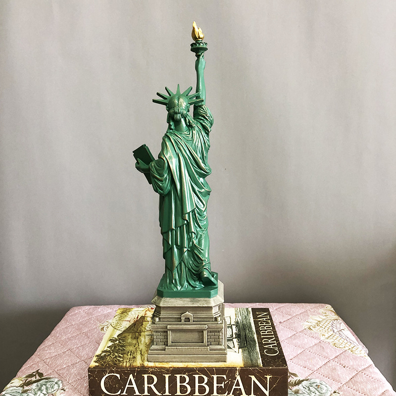 Статуя Свободы, модель, аксесс – обзор и цена Travel Accessories New York